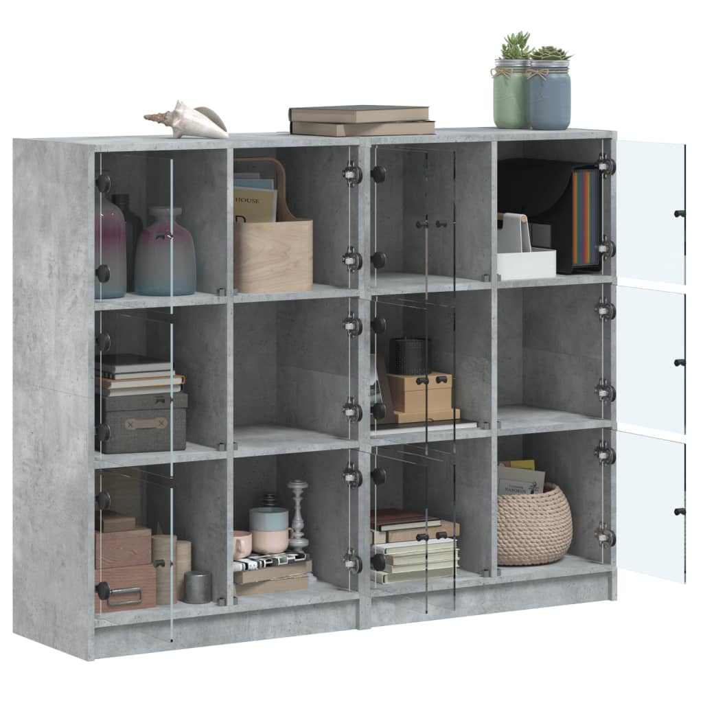 Boekenkast met deuren 136x37x109 cm bewerkt hout betongrijs