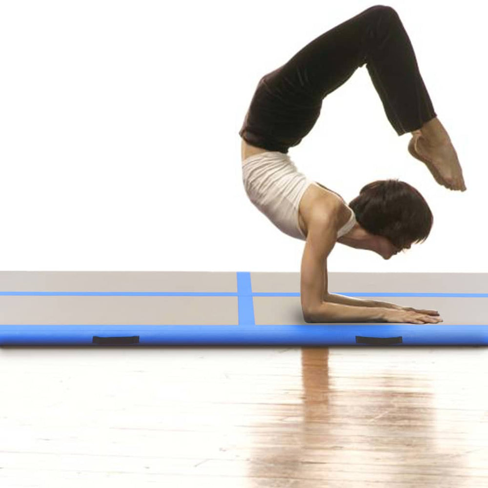 Gymnastiekmat met pomp opblaasbaar 300x100x10 cm PVC blauw - Griffin Retail